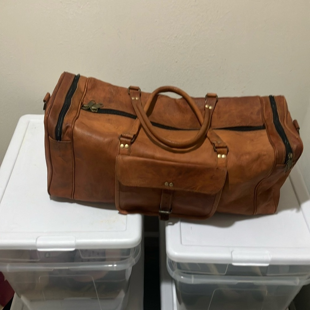 leather dufflebag. genuine.